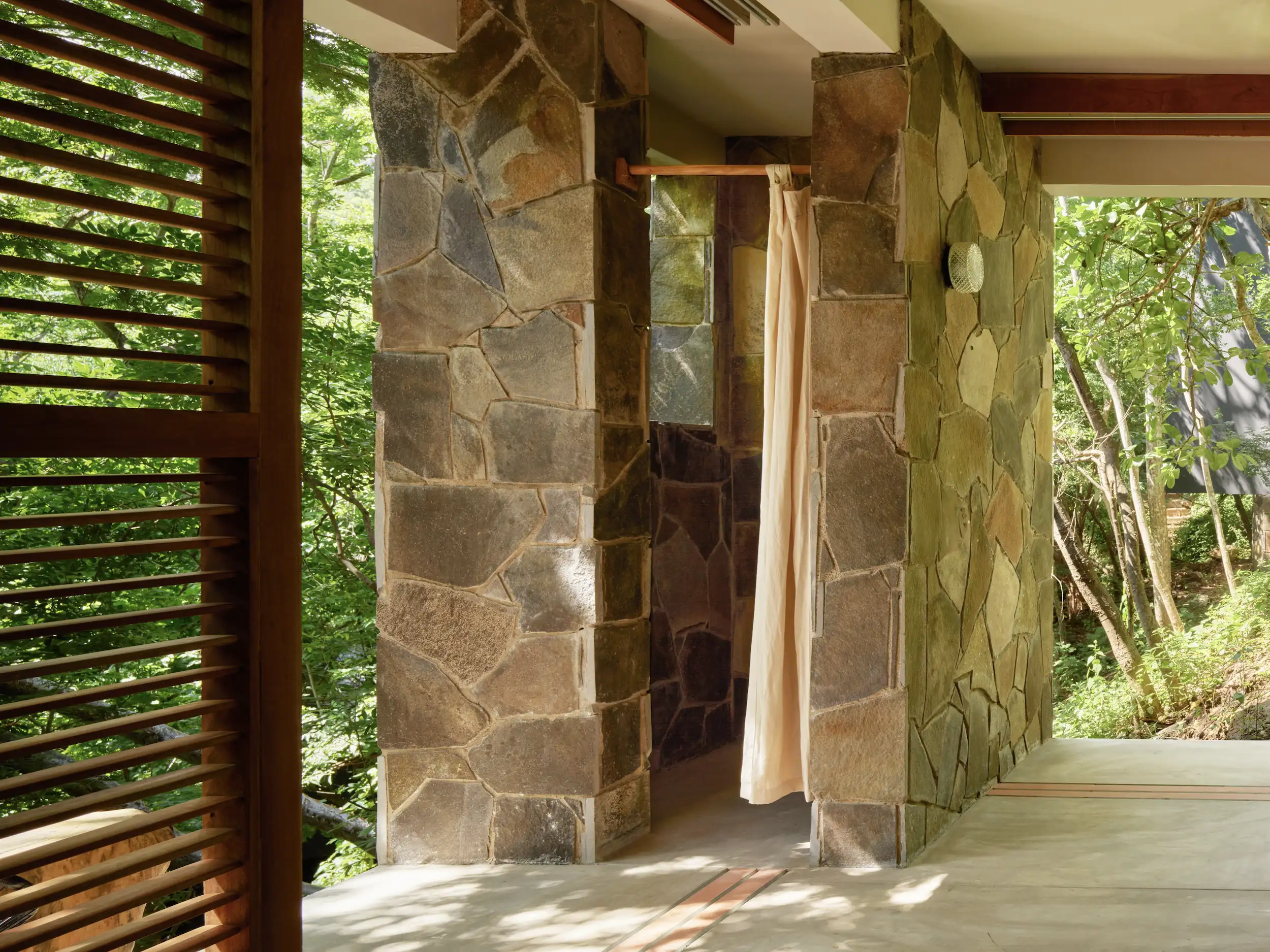 Cocolia Hotel