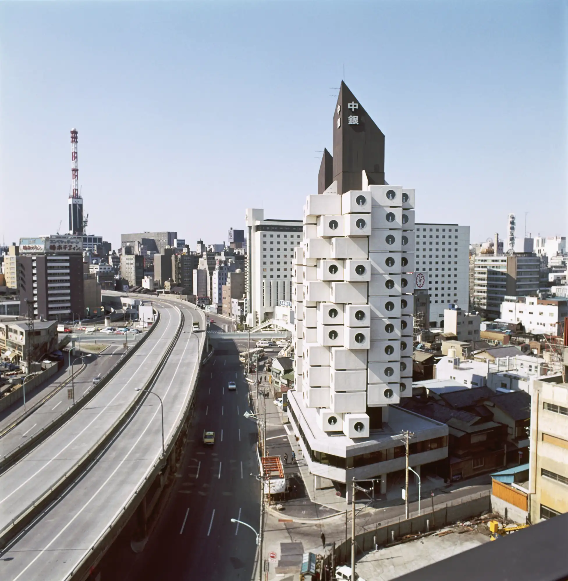 nakagin capsule tower