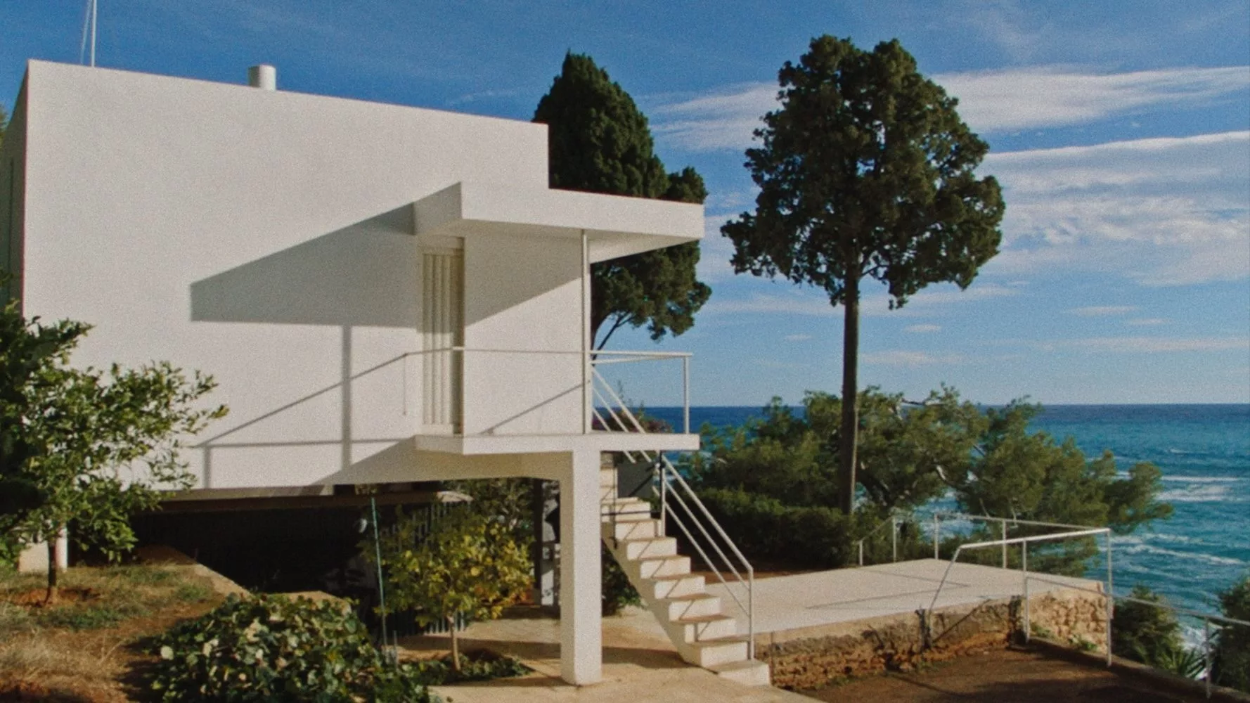 E1027 House