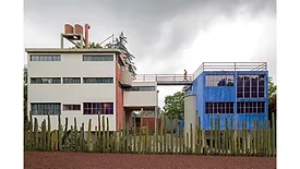 Casa Estudio Diego Rivera y Frida Kahlo (Diego Rivera and Frida Kahlo House and Studio), Mexico City, Mexico, designed by Juan O'Gorman, 1931–32. Photograph by Leonardo Finotti, 2014. © Leonardo Finotti