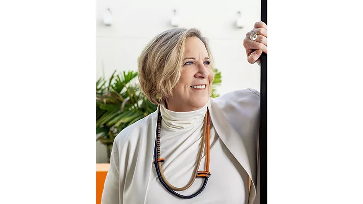 JoyceOwens_1.jpg Joyce Owens