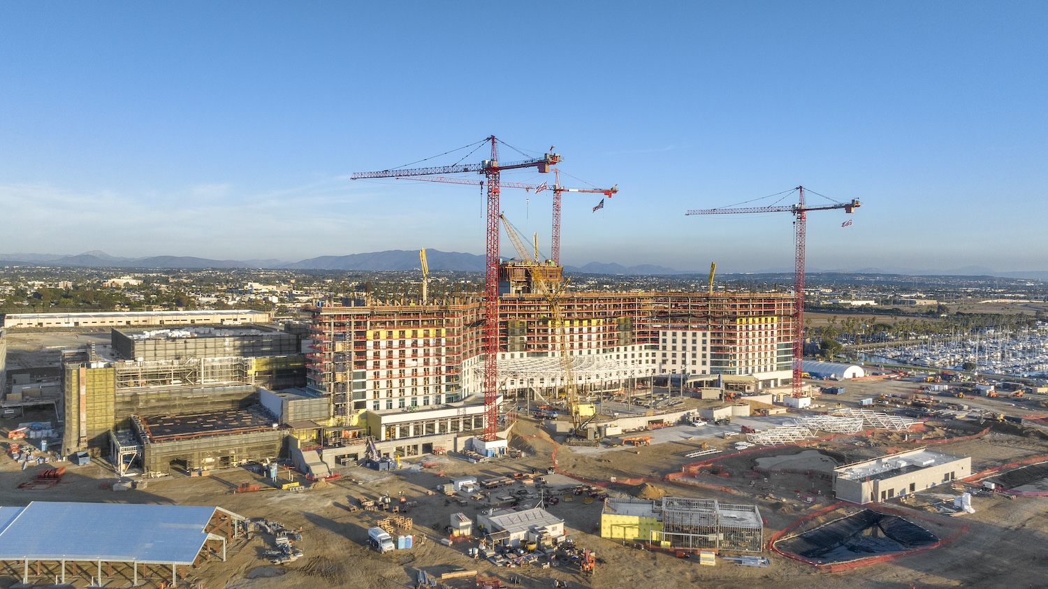 gaylord hotel construction