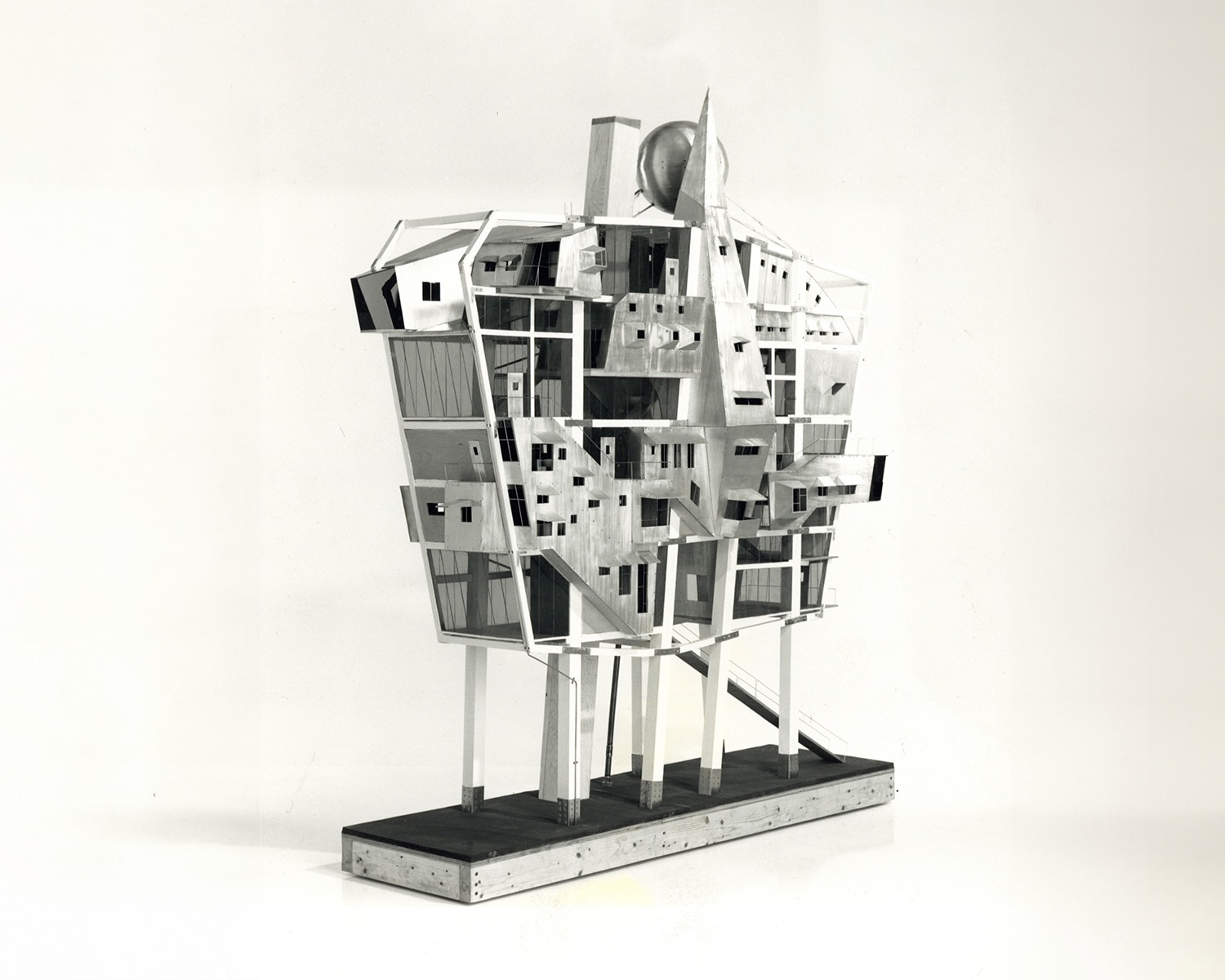 animal houses (sheep) model