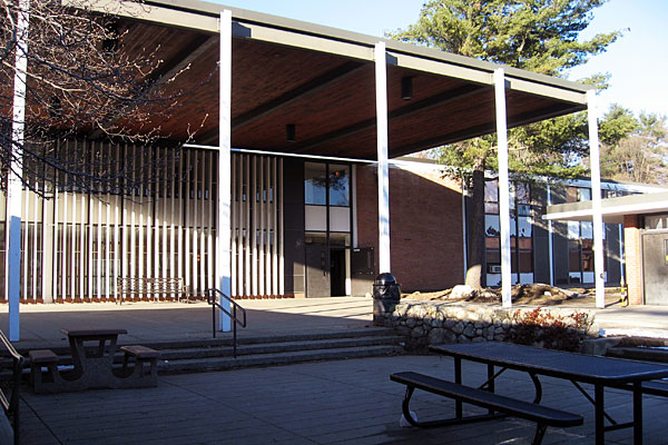 Wayland High School, designed by The Architects Collaborative, opened in 1960. With the exception of the field house, the complex will be razed. 
