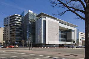 The Newseum, designed by Polshek Partnership Architects