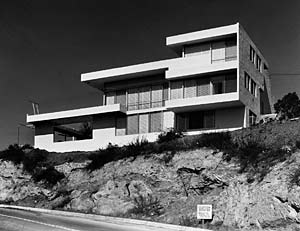 Fitzpatrick House, designed by the architect Rudolph Schindler